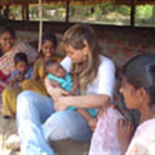 Voluntariado de trabajo social y ocio en calcuta india, para ayudar a los niños de la calle.