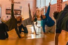 Instructor (a) de yoga para asociación comunitaria