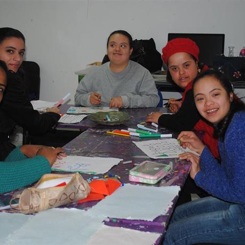 Voluntaria centro personas con síndrome de down en rabat (marruecos)