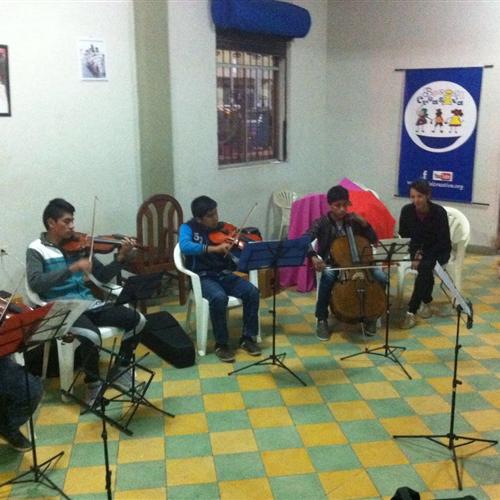 Profesor/a de musica en perú