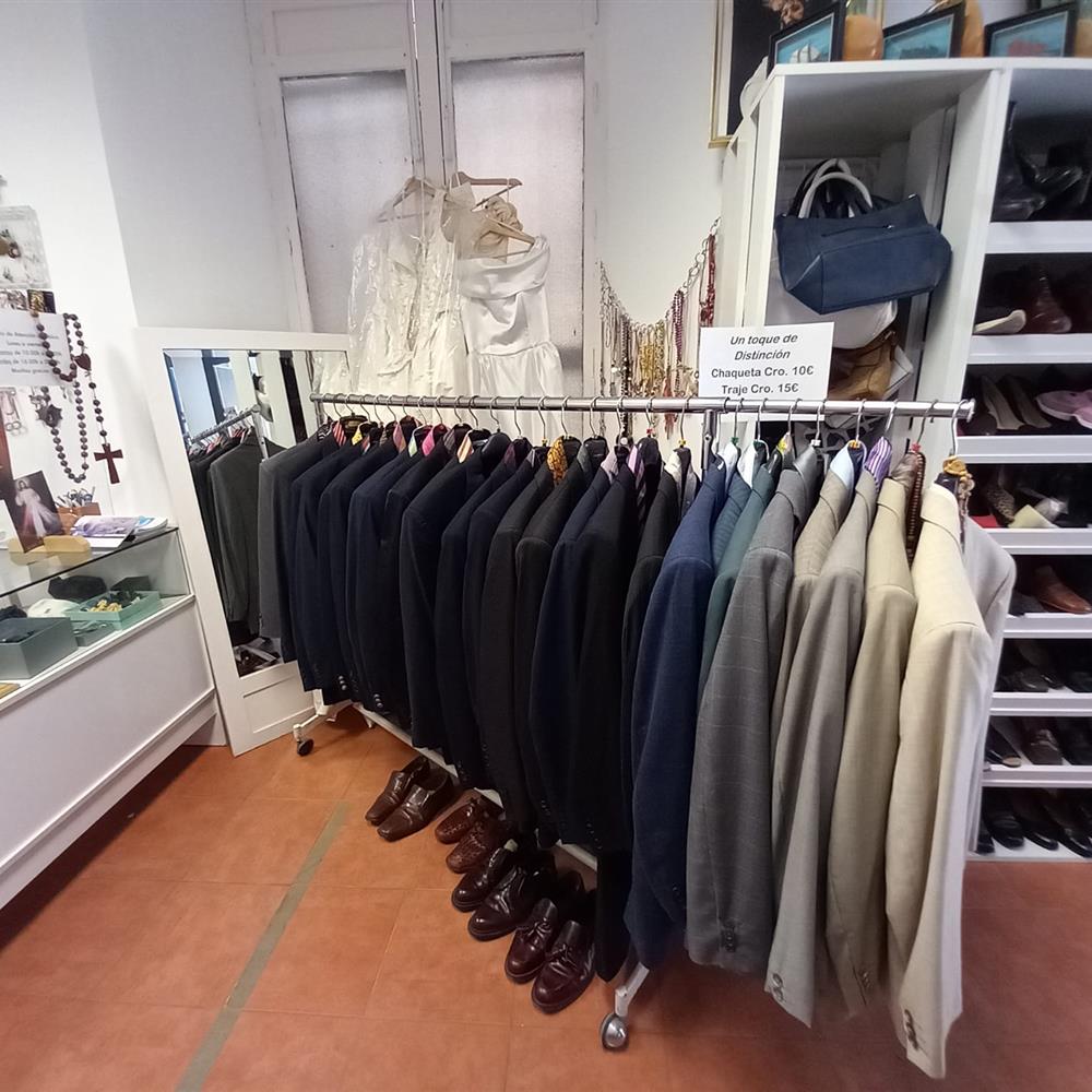 Voluntariado en ropa circular: ropería y tienda solidaria