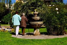  Terrassa ciudad : acompañamiento a personas mayores en residencia 