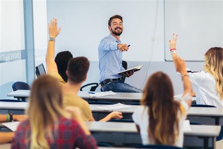 Voluntariado de apoyo educativo – acompañamiento a madres para obtener la eso