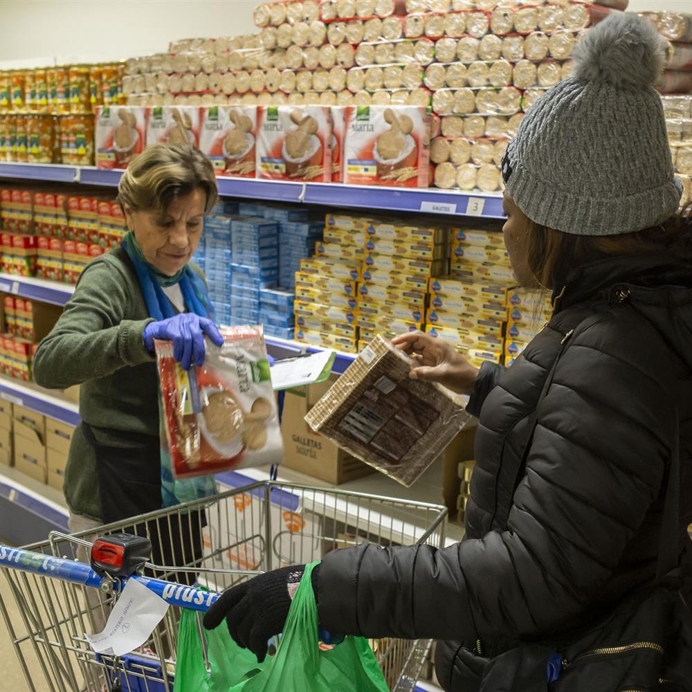 Gestió d'aliments a "la botigueta" d'arrels sant ignasi