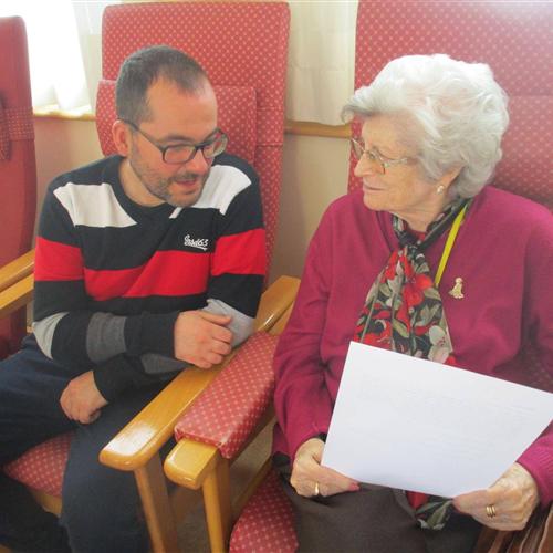 Voluntariado acompañamiento a personas mayores en hospitales