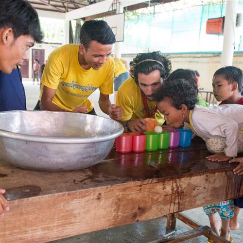 Voluntariado en el programa de continuidad escolar de pse en camboya