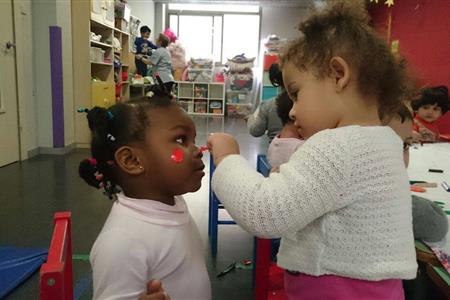 Voluntaris/es per espai maternoinfantil a santa coloma 