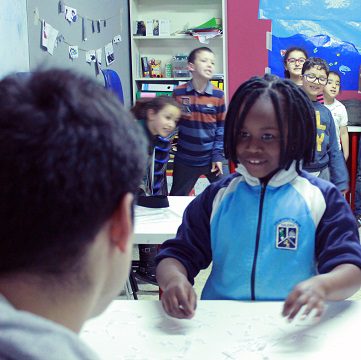 Refuerzo escolar con niños/as de primaria en ymca