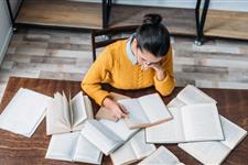 Voluntaria/o preparación examen nacionalidad española
