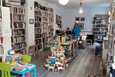 Voluntariado aida books&more cáceres