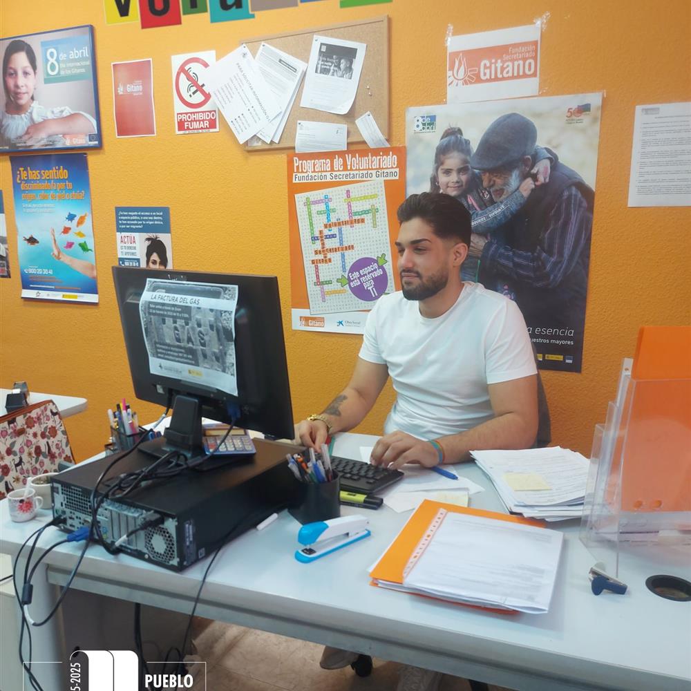 Apoyo en tareas de formación y talento con personas gitanas en madrid