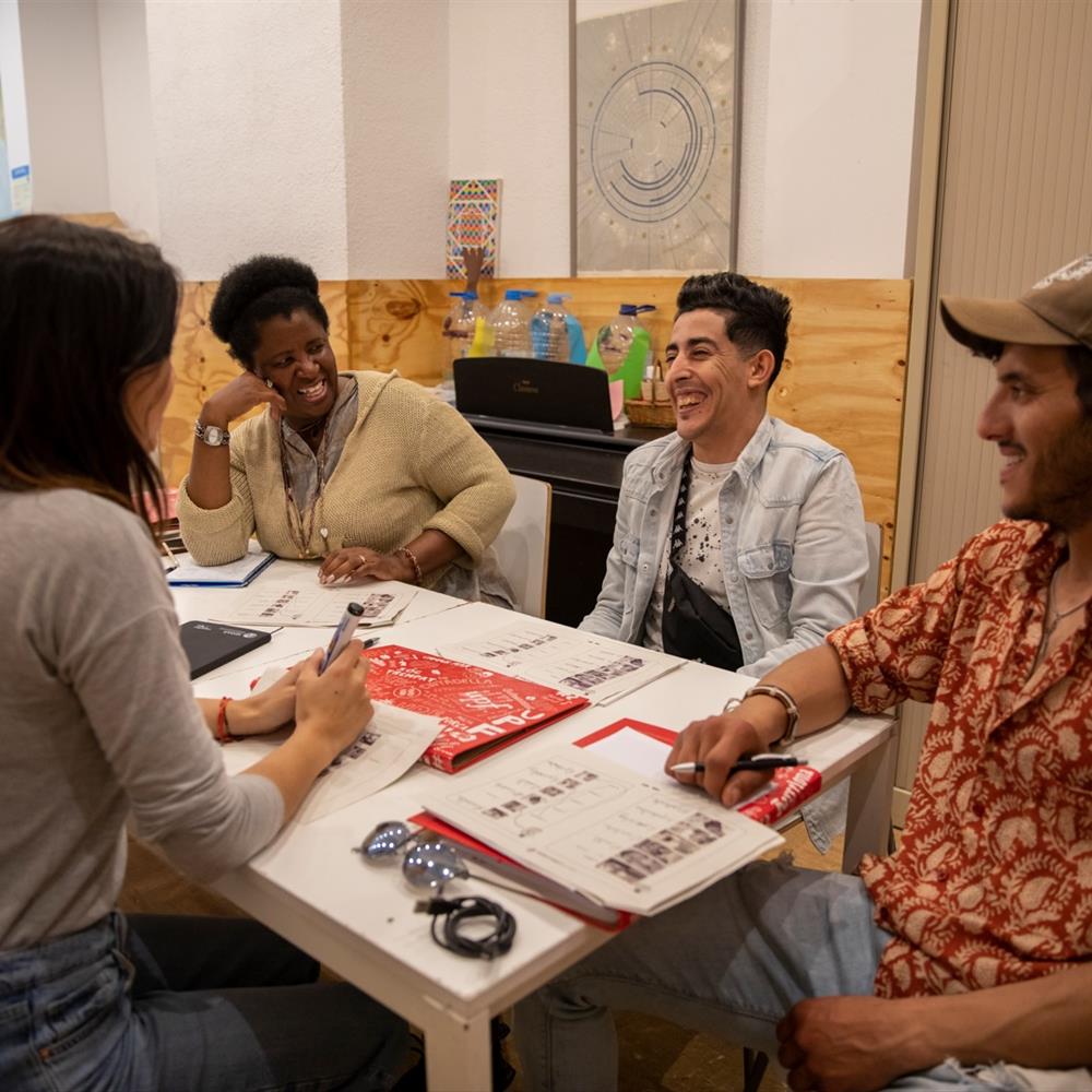 Clases de idioma para personas recién llegada a barcelona