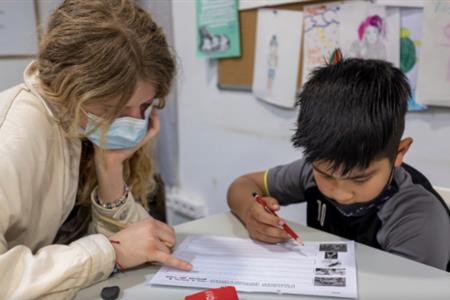 Voluntari/a reforç escolar primària matemàtiques / català 
