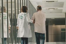 Voluntariado "carrito don amable" en hospital en ferrol