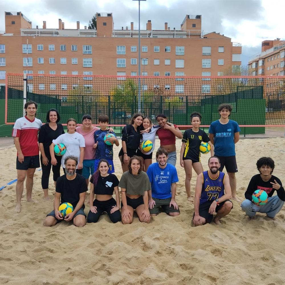 Entrenador/a de voley - asociación cultural somos agua
