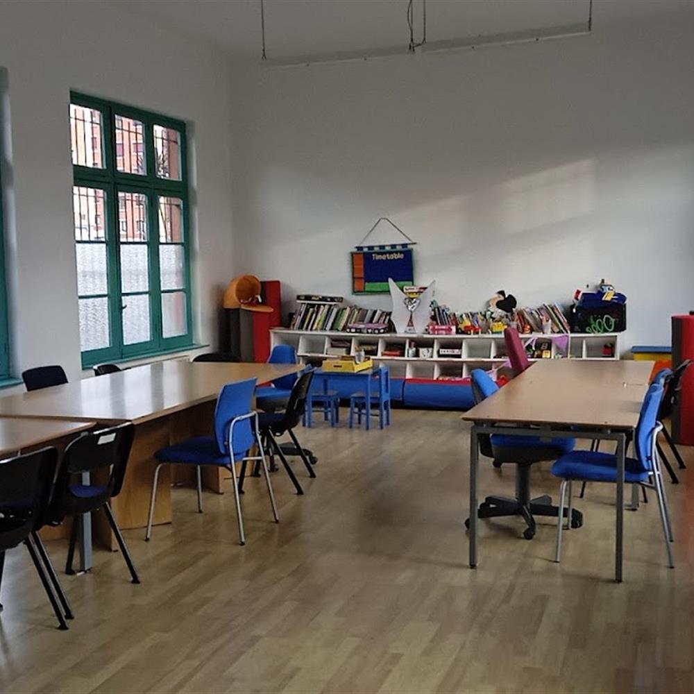 Voluntariado de apoyo educativo para personas migrantes en oviedo