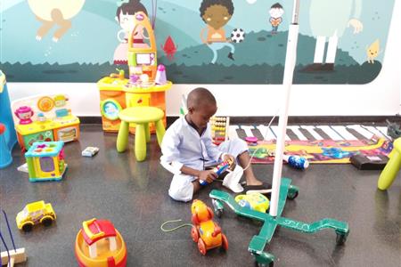 Acompañamiento de niños en hospitales (valencia capital)