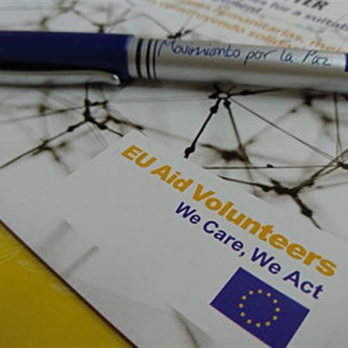 EU Aid Volunteer en traducción inglés-castellano-inglés
