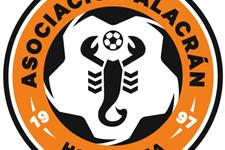 Entrenador de futbol senior femenino