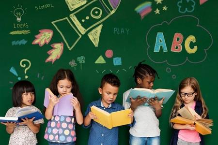 Apoyo escolar con niños/as y adolescentes