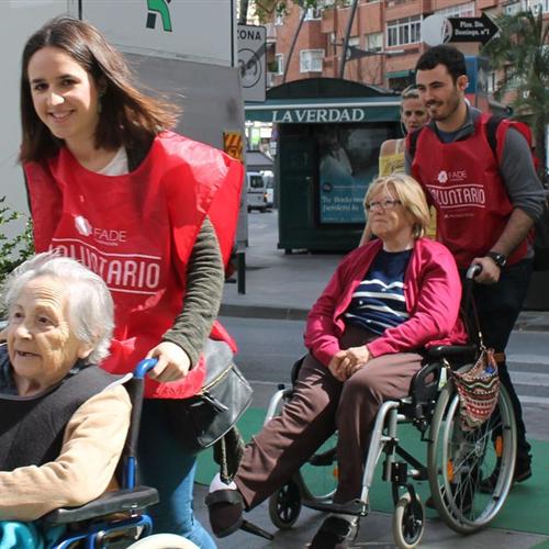 Voluntarios/as para paseo con ancianos por el centro de murcia el jueves 20 de abril