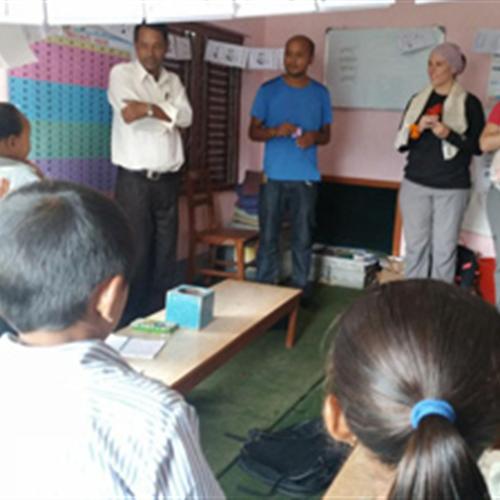 Microproyecto en Nepal - Educación y desarrollo comunitario