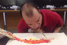 Taller de pintura per a persones afectades de paràlisi cerebral