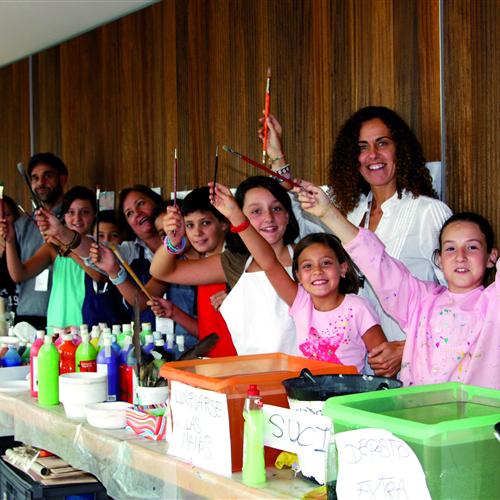 Profesor voluntario para el área "arte y diseño" de campus promete navarra - #verano2018