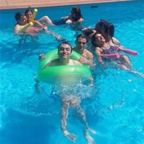 Voluntariado verano "vacances vacances" un intercanvi juvenil amb persones afectades de paràlisis.