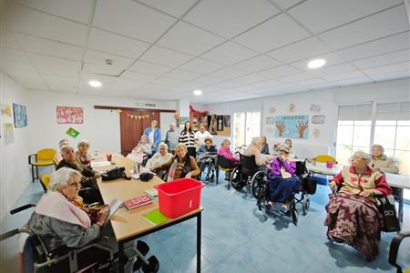 Voluntariado residencial con personas mayores