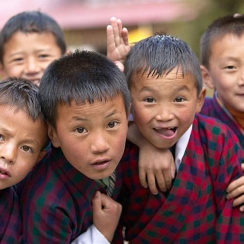 Verano internacional y solidario en Bután