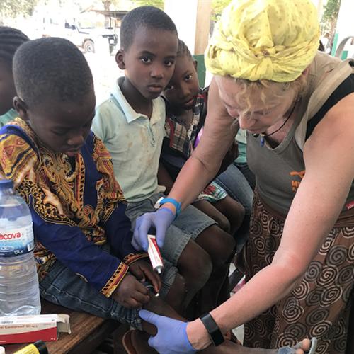 Buscamos médicos y dentistas para voluntariado en dispensario de una aldea en Guinea Bissau