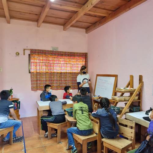 Voluntariado enseñando inglés en el Lago Atitlán (Guatemala)