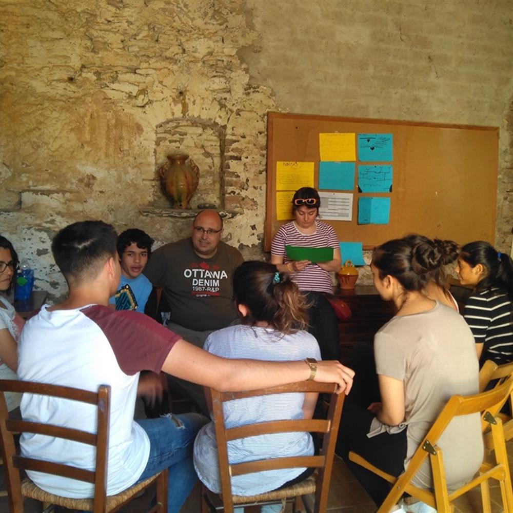 Voluntari/a en acompanyament amb llengua romanesa
