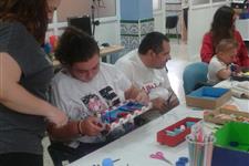Talleres semanales para personas con discapacidad