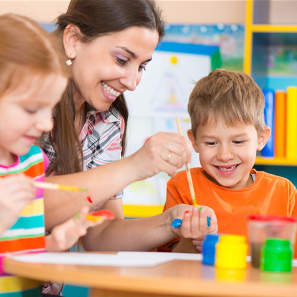 Voluntaris/es per canguratge infantil  - barcelona