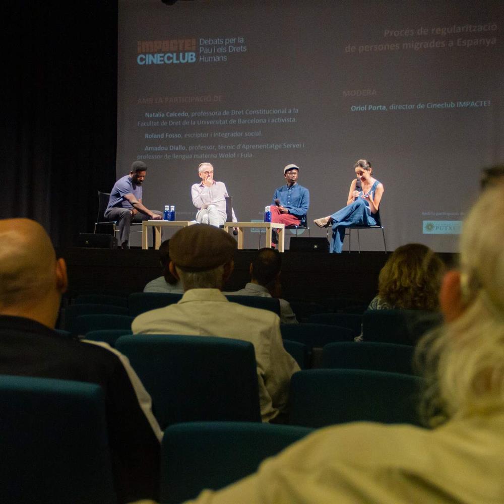Voluntarios/as para cineclub impacte! debates por la paz y los derechos humanos