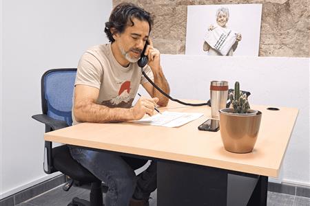 Voluntariat de seguiment telefònic a persones grans