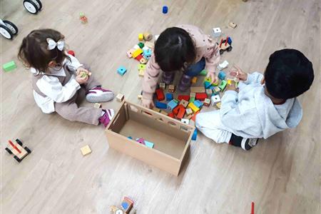 Els infants del niu (0-3) et necessiten