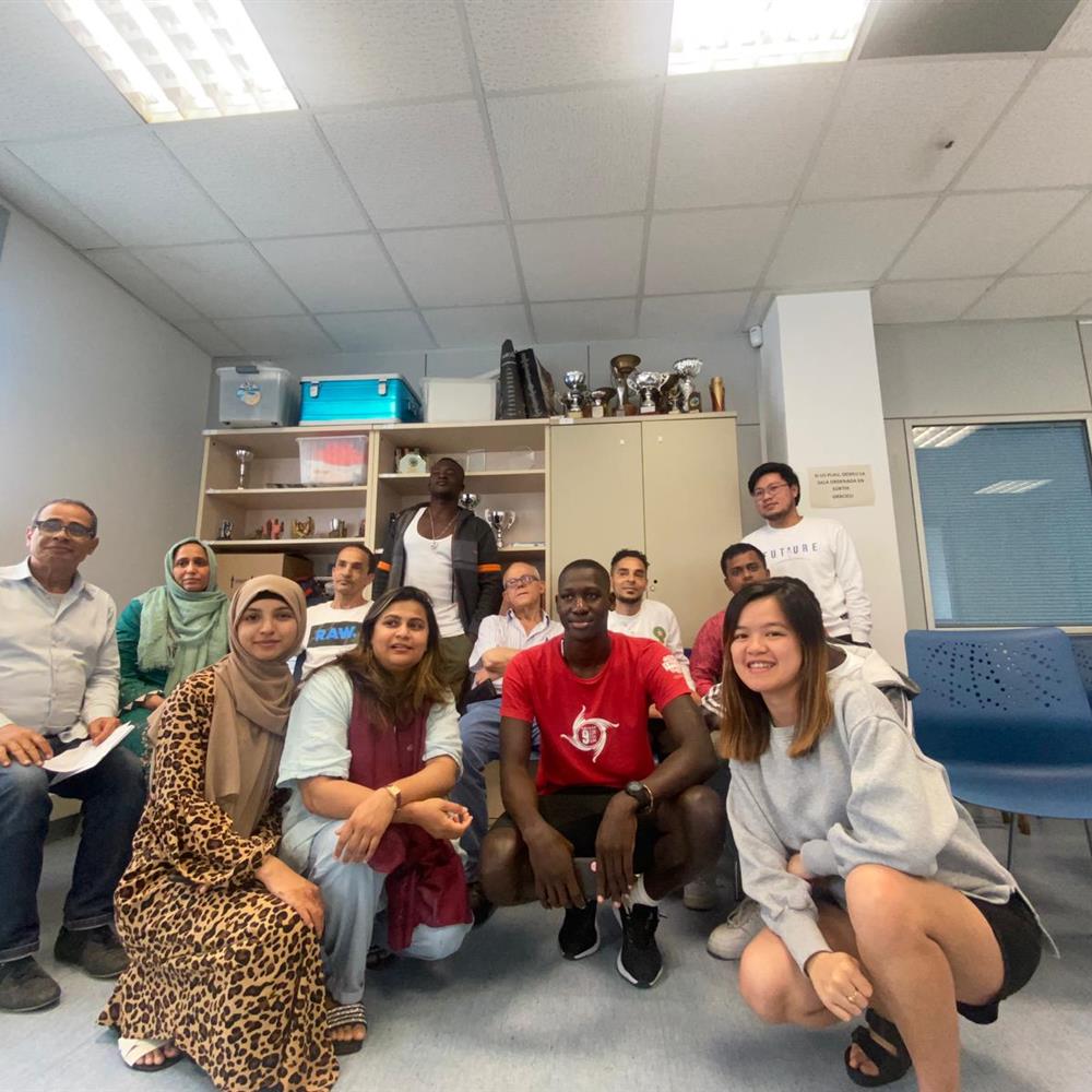 Professor/a castellà persones migrades