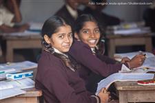 Voluntariado apoyo escolar: aula de estudio en asociación dalanota