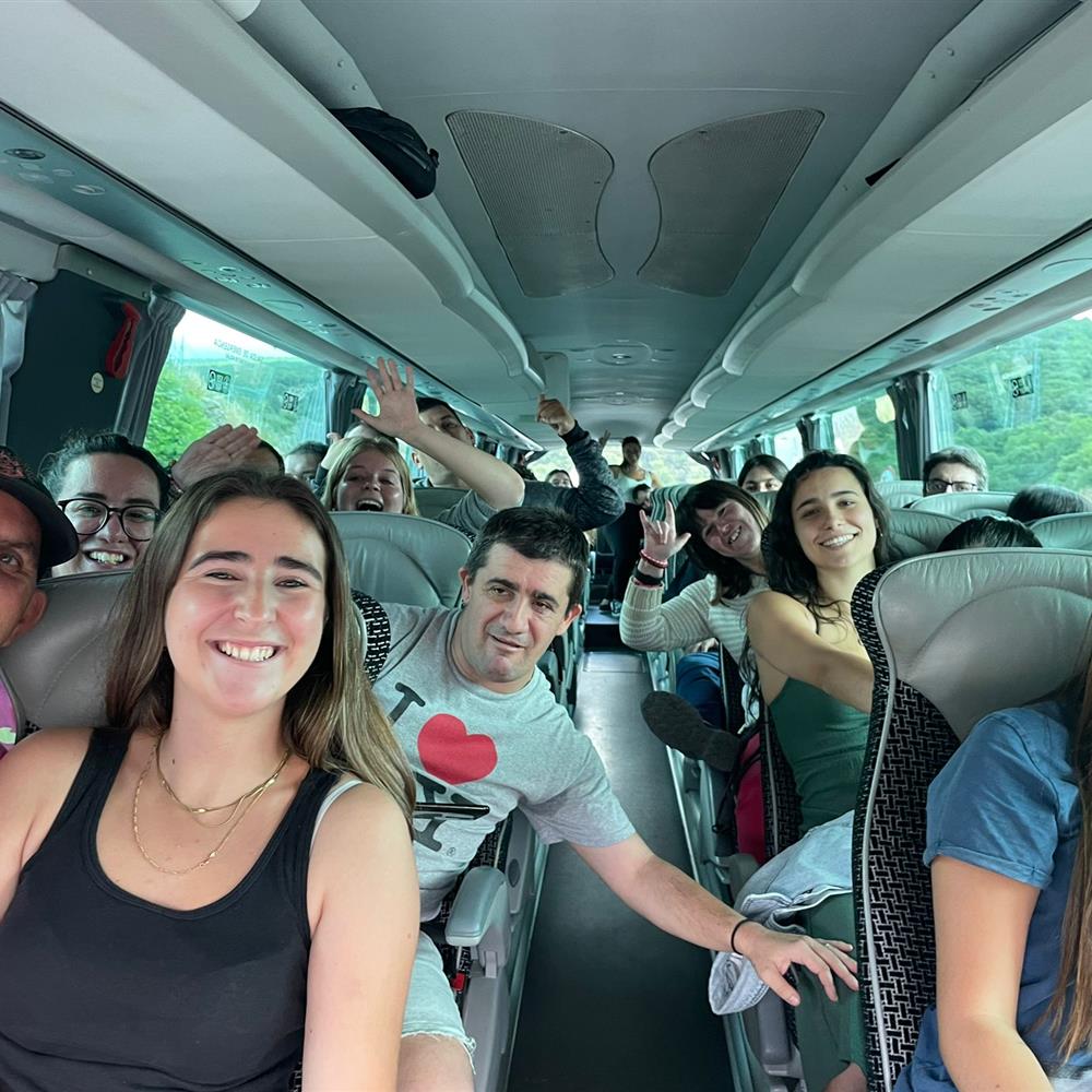 Voluntariado con personas con discapacidad intelectual en programas de vacaciones de 8 días