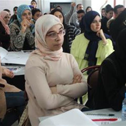 Persones voluntàries pel taller de costura amb dones