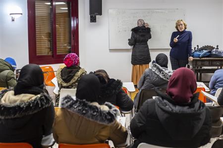 Alfabetització d'adults migrants