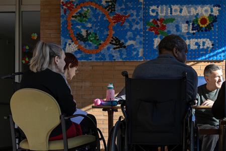 Acompañamiento en salidas de residentes en terrades (cerca de figueres, girona)