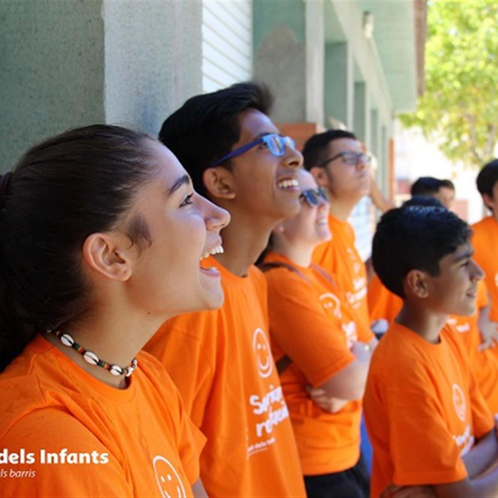 Voluntaris/es per activitats lúdiques i educatives amb adolescents al besòs