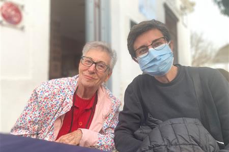 Acompañar a personas mayores en su formación digital