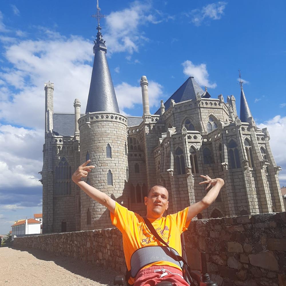 Voluntaria para campamento de semana santa 2025 fundación ana valdivia
