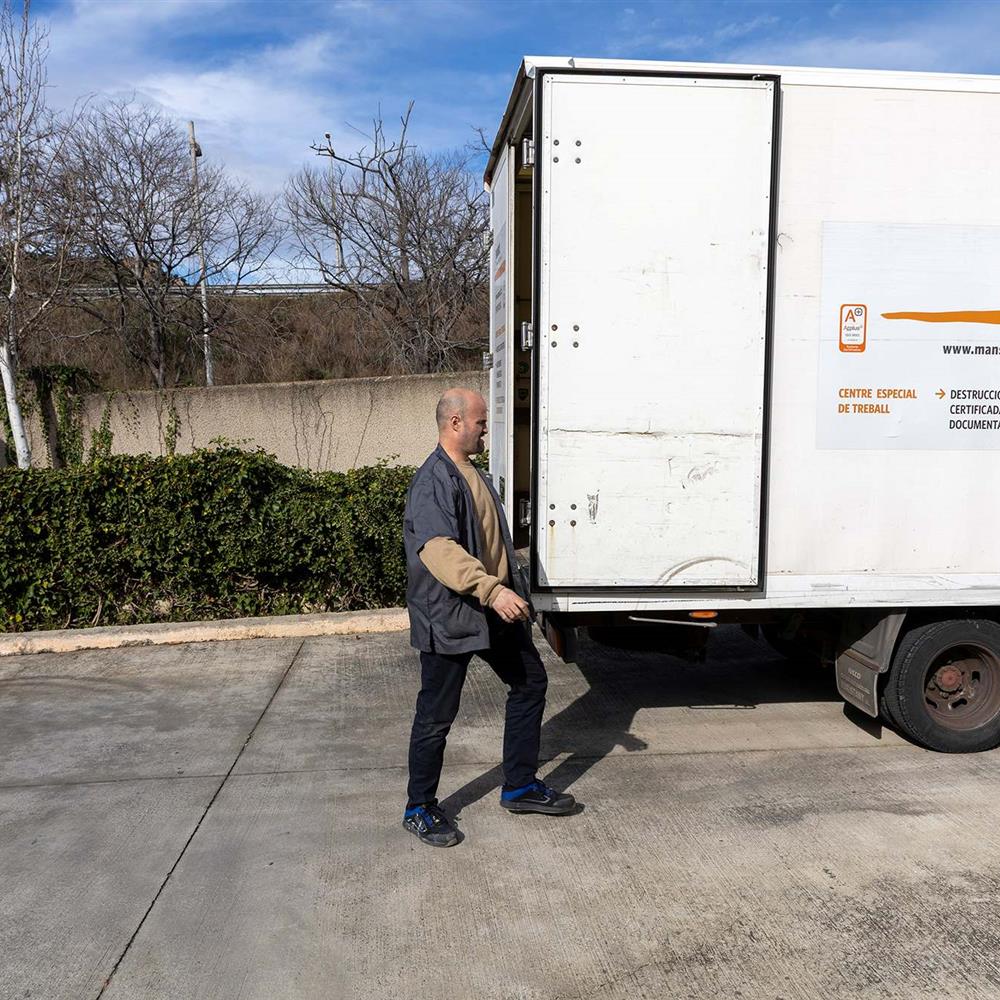 Fisioteràpia solidària a badalona: salut laboral i suport residencial (mansol i can banús)