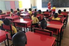 Voluntario para co dirigir una escuela en Uganda